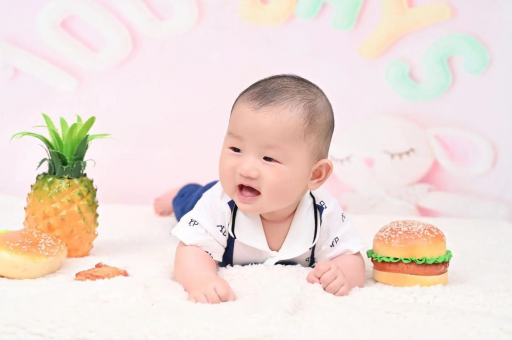 借卵生子咨询宝宝的快乐时光